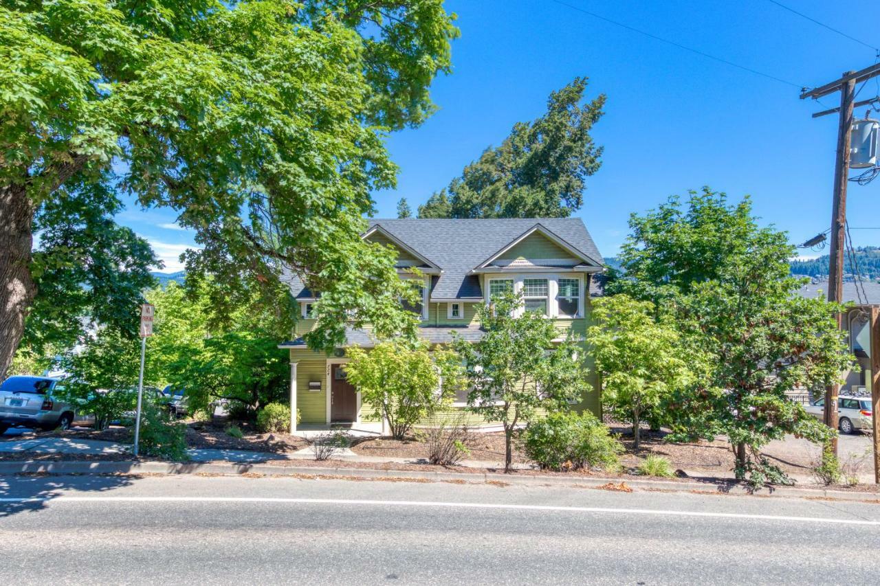 Azusa House Hood River Eksteriør bilde